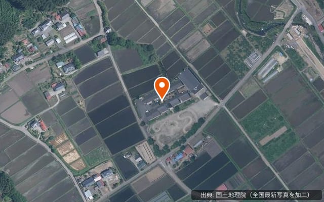 長井小学校跡地　キャンプ場