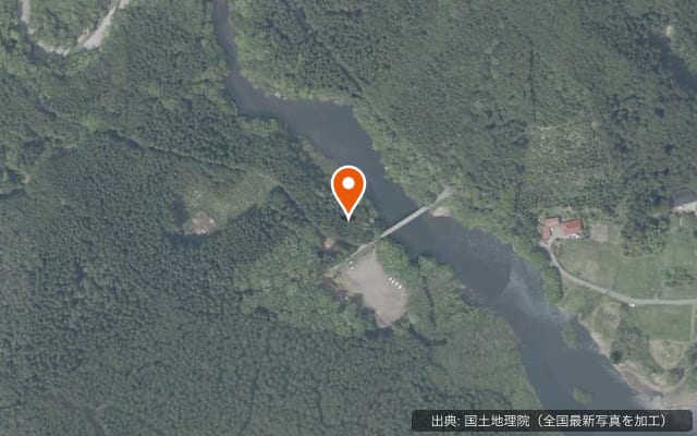 BUSH CRAFT BASE（君嶋林業キャンプ場）