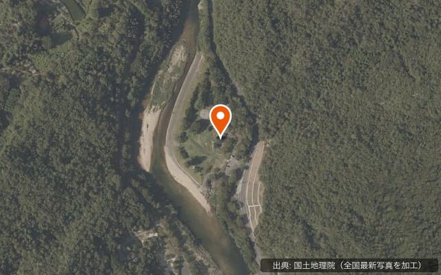 やさかキャンプ村　川真珠貝広場キャンプ場